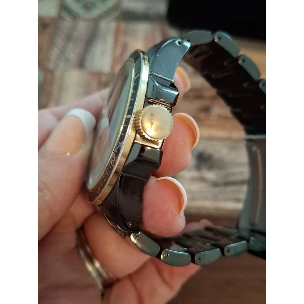Merona FMDM251 48mm Mens Black Link Bracelet Watch With Goldtone Accents.